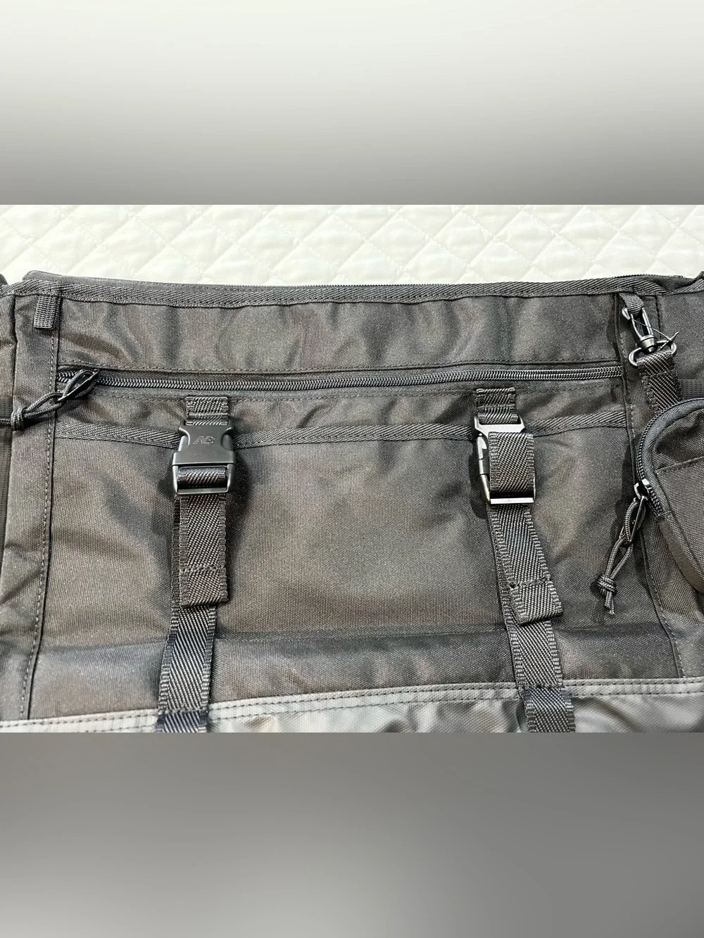 New Balance Athletic Black Messenger work Bag Crossbody Laptop Bag 20”x12”x5”